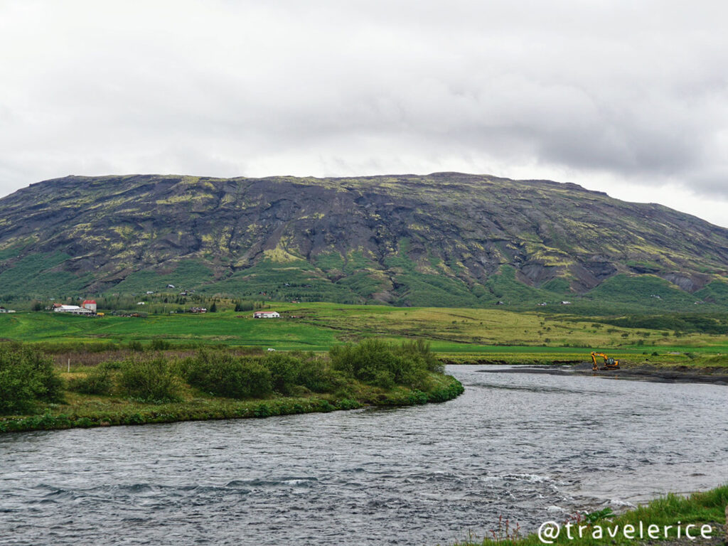 Bruarfoss 蒂芬尼藍瀑布入口