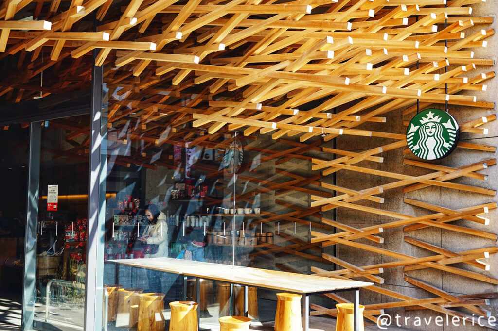 太宰府星巴克-隈研吾設計